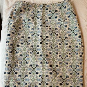 Pencil skirt with beautiful pattern